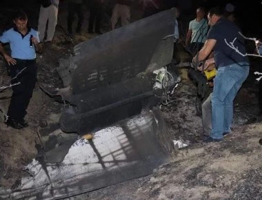 Μεγάλη φωτιά στα Κατεχόμενα: «Οφείλεται σε μη επανδρωμένο αεροσκάφος ή πύραυλο S-200 από τον πόλεμο στην Συρία»